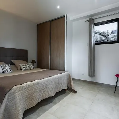 Proche Ajaccio, Magnifique Avec Piscine Privee 8 Personnes