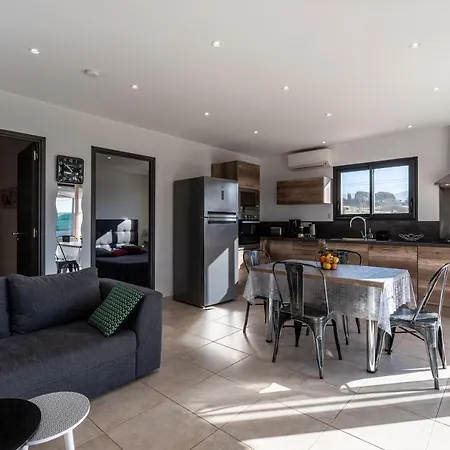 Prázdninový dům Proche Ajaccio, Magnifique Avec Piscine Privee 8 Personnes Afa