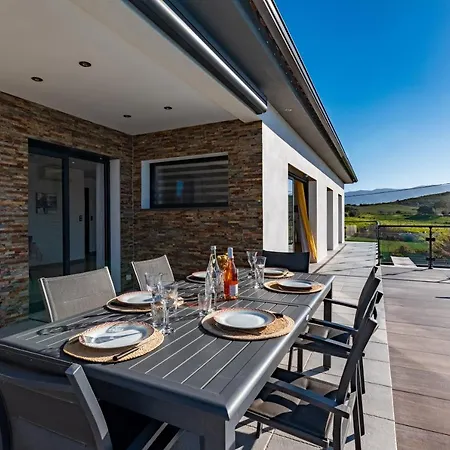 بيت للعطل Proche Ajaccio, Magnifique Avec Piscine Privee 8 Personnes *