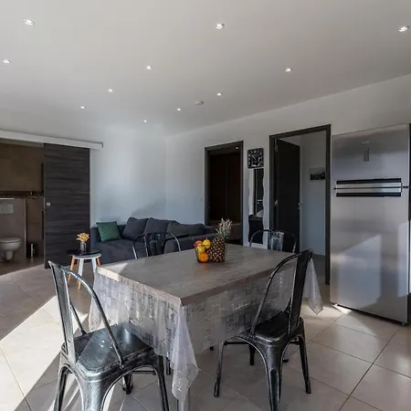 Proche Ajaccio, Magnifique Avec Piscine Privee 8 Personnes