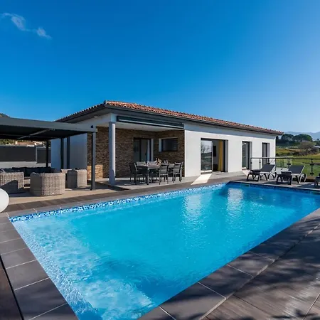 Casa de Férias Proche Ajaccio, Magnifique Avec Piscine Privee 8 Personnes Afa