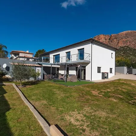 Proche Ajaccio, Magnifique Avec Piscine Privee 8 Personnes