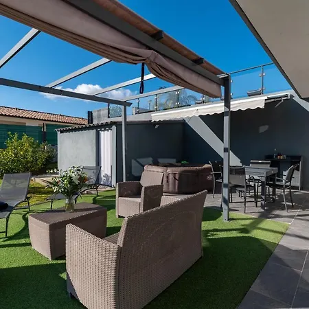 Proche Ajaccio, Magnifique Avec Piscine Privee 8 Personnes *