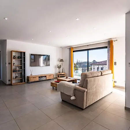 Σπίτι διακοπών Proche Ajaccio, Magnifique Avec Piscine Privee 8 Personnes