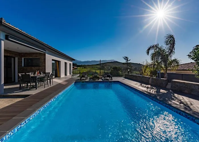 Proche Ajaccio, Magnifique Avec Piscine Privee 8 Personnes Afa