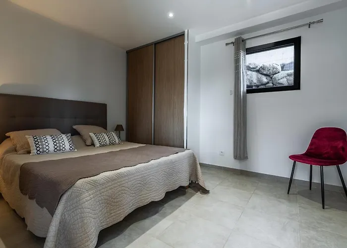 Proche Ajaccio, Magnifique Avec Piscine Privee 8 Personnes