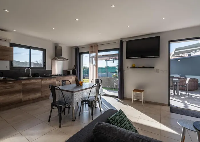 Ferienhaus Proche Ajaccio, Magnifique Avec Piscine Privee 8 Personnes