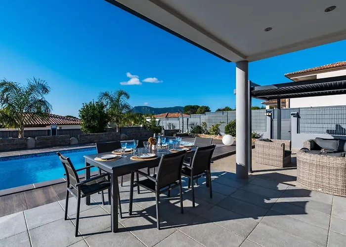 Tatil Evi Proche Ajaccio, Magnifique Avec Piscine Privee 8 Personnes *