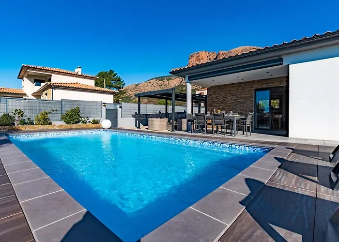 Ferienhaus Proche Ajaccio, Magnifique Avec Piscine Privee 8 Personnes *