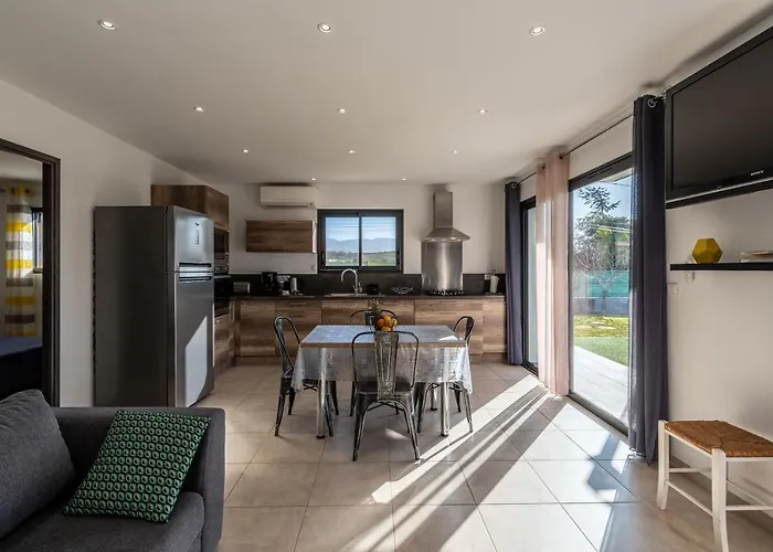 Tatil Evi Proche Ajaccio, Magnifique Avec Piscine Privee 8 Personnes *