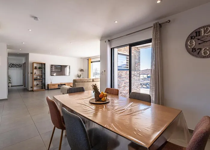 Proche Ajaccio, Magnifique Avec Piscine Privee 8 Personnes 度假居 Afa