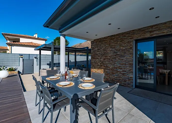 Proche Ajaccio, Magnifique Avec Piscine Privee 8 Personnes