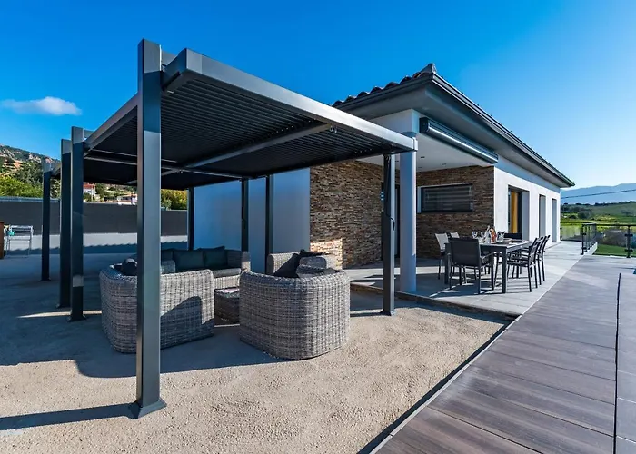 Proche Ajaccio, Magnifique Avec Piscine Privee 8 Personnes Afa